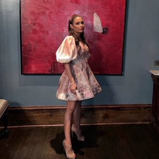 Daniella Alonso feet photo thumbnail