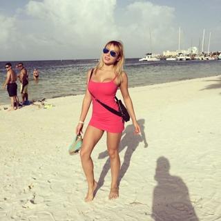 Daniella Chavez feet photo 2