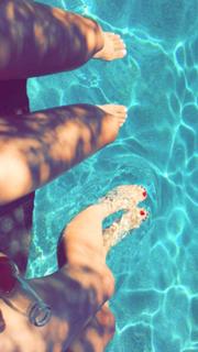 Daniella Monet feet photo thumbnail