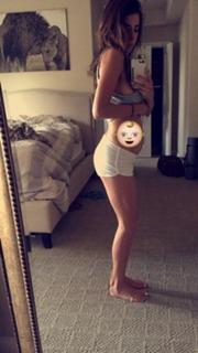 Daniella Monet feet photo thumbnail