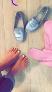 Daniella Monet feet photo thumbnail