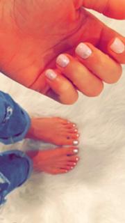 Daniella Monet feet photo thumbnail