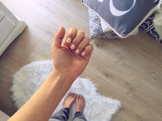 Daniella Monet feet photo thumbnail