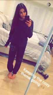 Daniella Monet feet photo thumbnail