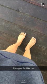 Daniella Monet feet photo thumbnail