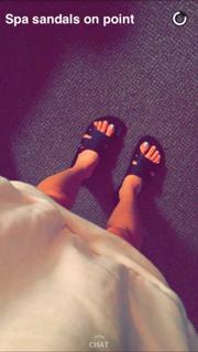 Daniella Monet feet photo thumbnail