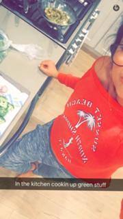 Daniella Monet feet photo thumbnail