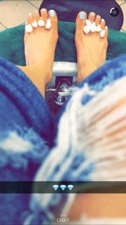 Daniella Monet feet photo thumbnail