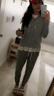 Daniella Monet feet photo thumbnail