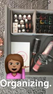 Daniella Monet feet photo thumbnail