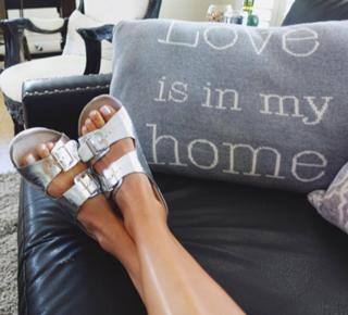 Daniella Monet feet photo thumbnail