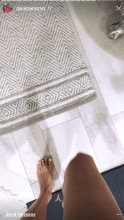 Daniella Monet feet photo thumbnail