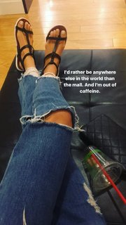 Daniella Monet feet photo thumbnail
