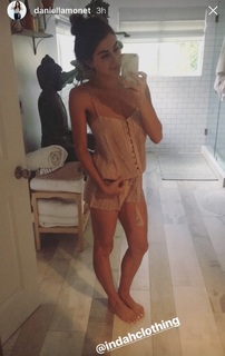 Daniella Monet feet photo thumbnail