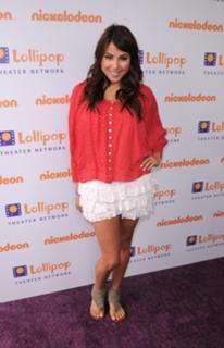 Daniella Monet feet photo thumbnail