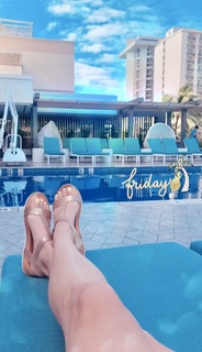 Daniella Monet feet photo thumbnail