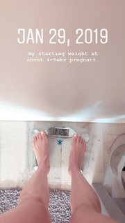 Daniella Monet feet photo thumbnail
