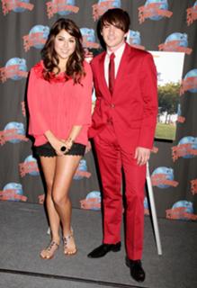 Daniella Monet feet photo thumbnail