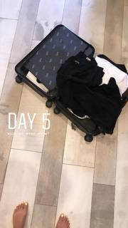 Daniella Monet feet photo thumbnail