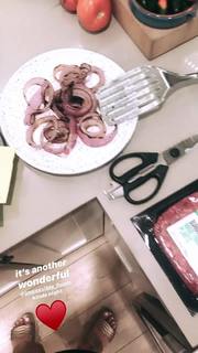 Daniella Monet feet photo thumbnail