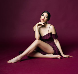 Daniella Pick feet photo thumbnail