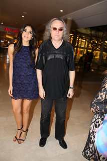 Daniella Pick feet photo thumbnail