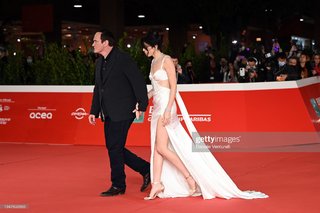 Daniella Pick feet photo thumbnail