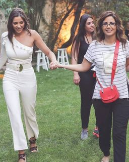 Daniella Rahme feet photo thumbnail