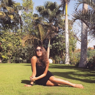 Daniella Rahme feet photo thumbnail