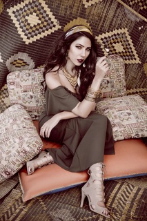 Daniella Rahme feet photo thumbnail