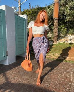 Daniella Rahme feet photo thumbnail