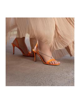 Daniella Rahme feet photo thumbnail