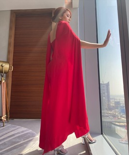 Daniella Rahme feet photo thumbnail