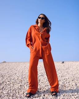 Daniella Rahme feet photo thumbnail