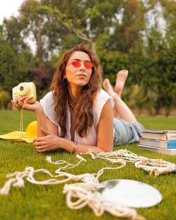 Daniella Rahme feet photo thumbnail