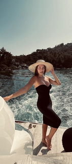 Daniella Rahme feet photo thumbnail