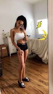 Daniella Taylor feet photo 3