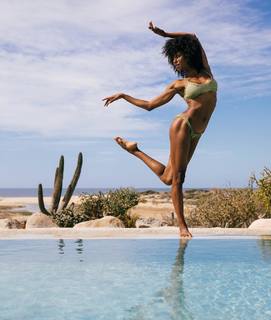 Danielle Acoff feet photo 2