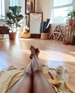 Danielle Acoff feet photo 9