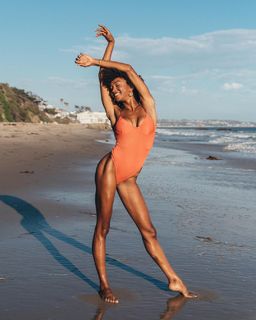 Danielle Acoff feet photo 17
