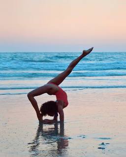 Danielle Acoff feet photo 9