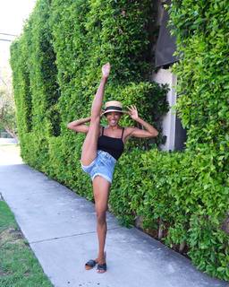 Danielle Acoff feet photo 16