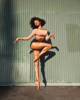 Danielle Acoff feet photo 11
