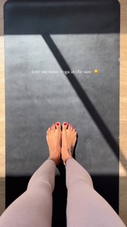 Danielle Acoff feet photo 10