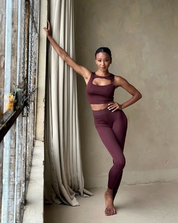 Danielle Acoff feet photo 2