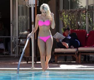 Danielle Armstrong feet photo 18