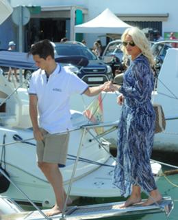 Danielle Armstrong feet photo 18