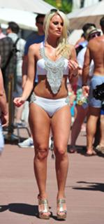 Danielle Armstrong feet photo 1