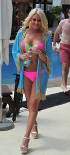 Danielle Armstrong feet photo 3