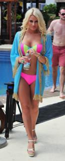 Danielle Armstrong feet photo 2